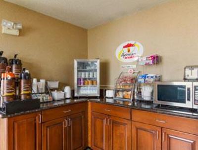 фото отеля Super 8 Motel Ripley (West Virginia)