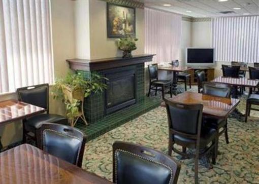 фото отеля A Victory Suites Warren