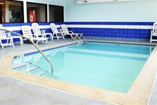 фото отеля A Victory Suites Warren