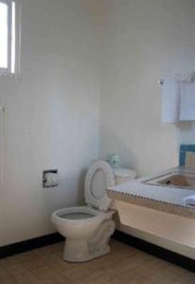 фото отеля Americas Best Value Inn Crescent City