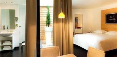 фото отеля Hotel Le Pavillon 7
