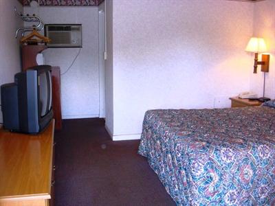 фото отеля Budget Lodge Hotel Newton Falls