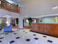Wingate by Wyndham Sulphur