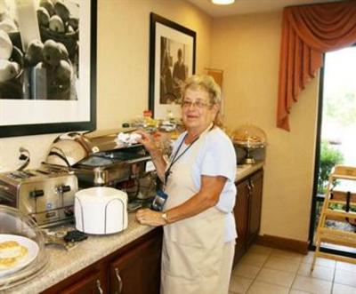 фото отеля Hampton Inn Frostburg