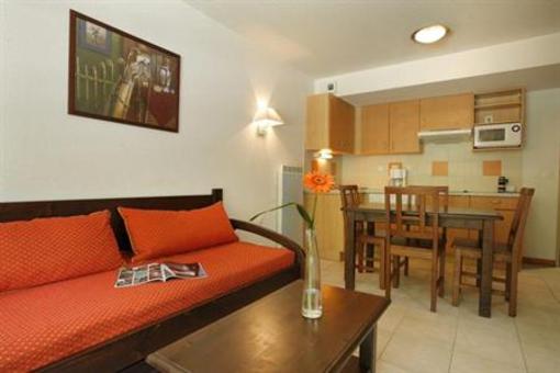 фото отеля Residhotel Golf Garden Residence Beaune Levernois