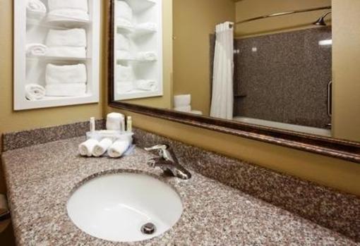 фото отеля Holiday Inn Express Hotel & Suites Sturgis