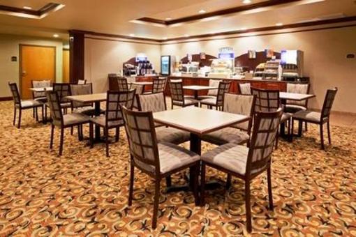 фото отеля Holiday Inn Express Hotel & Suites Sturgis