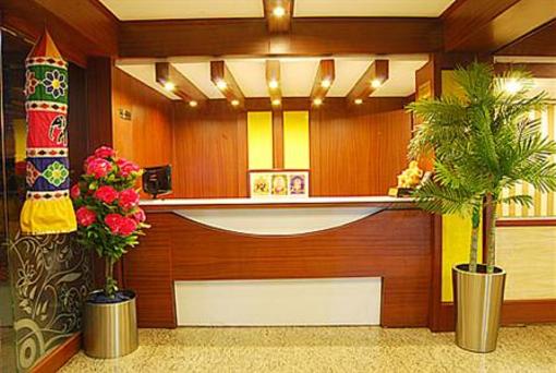 фото отеля Ponmari Residency