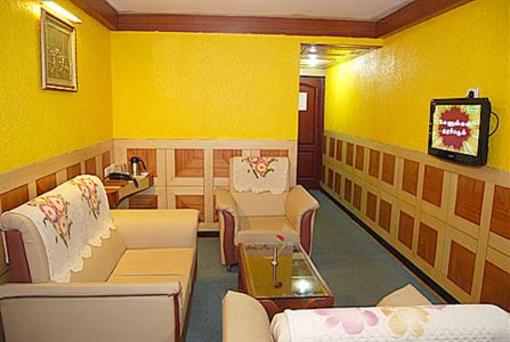 фото отеля Ponmari Residency