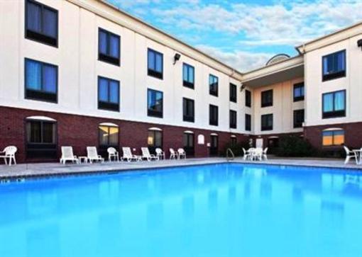 фото отеля Holiday Inn Express Hotel & Suites Pine Bluff/Pines Mall