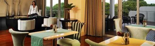 фото отеля Suncoast Hotel and Towers