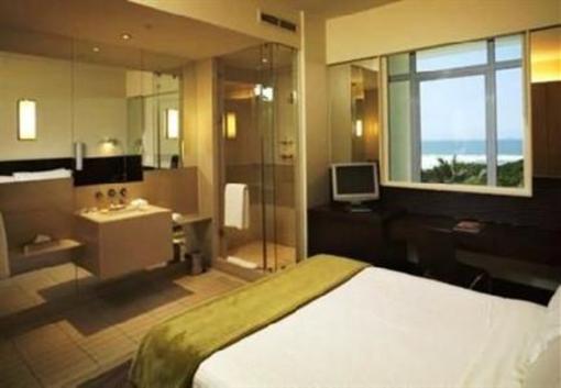 фото отеля Suncoast Hotel and Towers