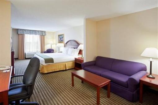 фото отеля Holiday Inn Express & Suites Circleville