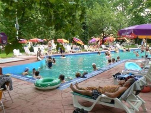 фото отеля Hotel Termalkristaly Aqualand