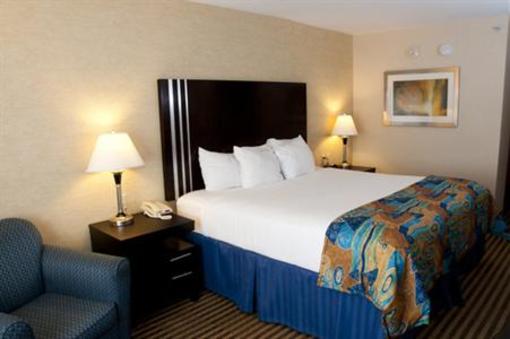 фото отеля BEST WESTERN Portage Hotel and Suites