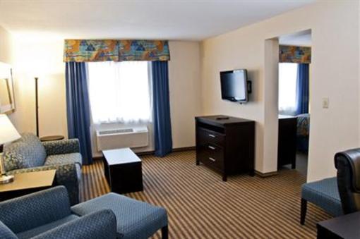 фото отеля BEST WESTERN Portage Hotel and Suites