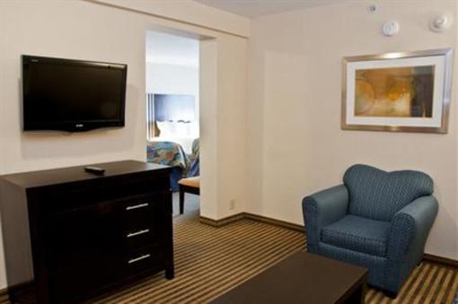 фото отеля BEST WESTERN Portage Hotel and Suites