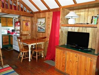 фото отеля Miller's World Glades Haven Cozy Cabins Everglades