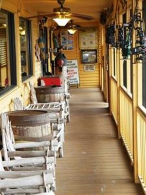 фото отеля Miller's World Glades Haven Cozy Cabins Everglades