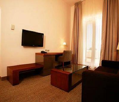 фото отеля Iaki Hotel
