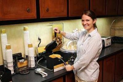 фото отеля Hampton Inn and Suites Memphis - Wolfchase Galleria