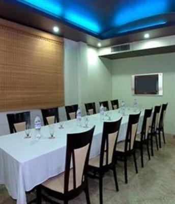 фото отеля Hotel Suncity