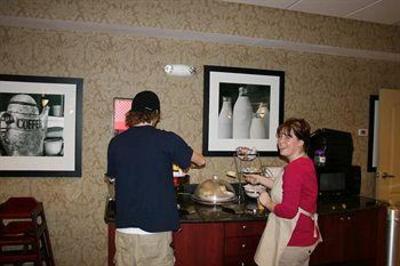 фото отеля Hampton Inn Morehead