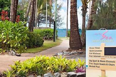 фото отеля By the Sea Apartments Port Douglas