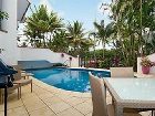 фото отеля By the Sea Apartments Port Douglas