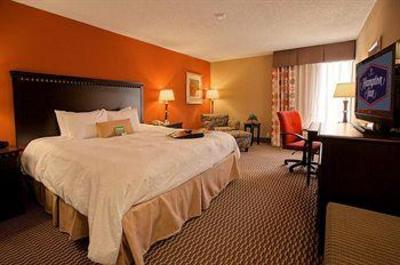 фото отеля Hampton Inn I-26 Biltmore Square