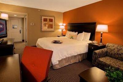 фото отеля Hampton Inn I-26 Biltmore Square