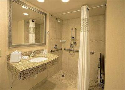 фото отеля Hampton Inn I-26 Biltmore Square
