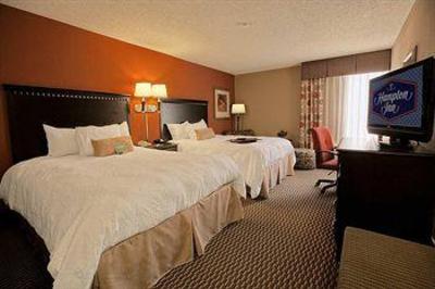 фото отеля Hampton Inn I-26 Biltmore Square