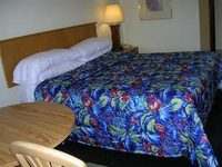D-Lux Budget Inn
