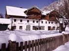 фото отеля Gutshof zum Schluxen