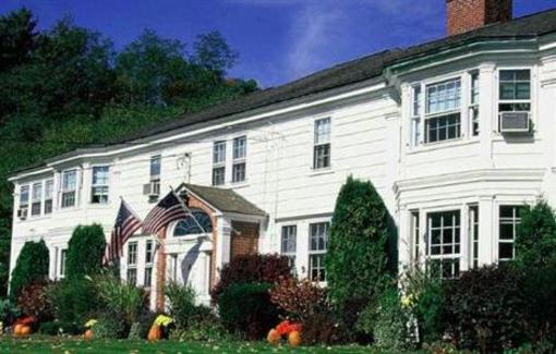 фото отеля Blackberry River Inn Norfolk (Connecticut)
