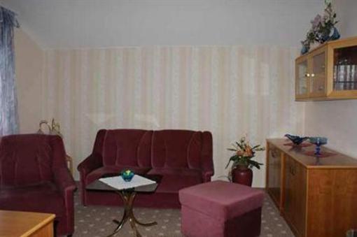 фото отеля Hotel Kastanienhof Zinnowitz