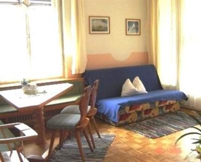 фото отеля Familien-Appartement Sonnenheim