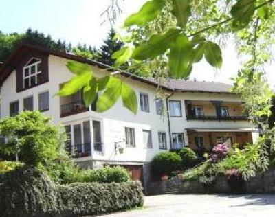 фото отеля Familien-Appartement Sonnenheim