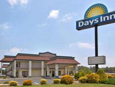 фото отеля Yanceyville Days Inn