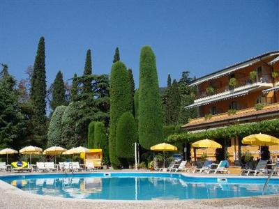 фото отеля Garden Hotel Garda
