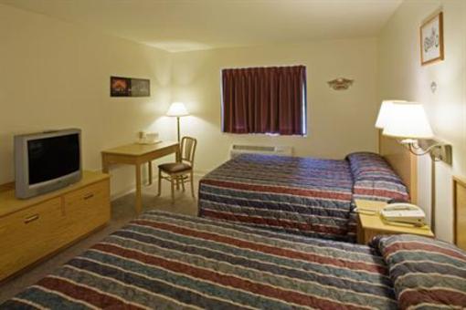 фото отеля Americas Best Value Inn Shelbina