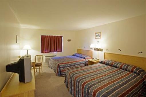 фото отеля Americas Best Value Inn Shelbina