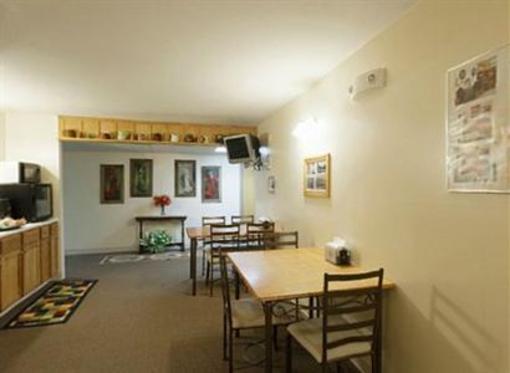 фото отеля Americas Best Value Inn Shelbina
