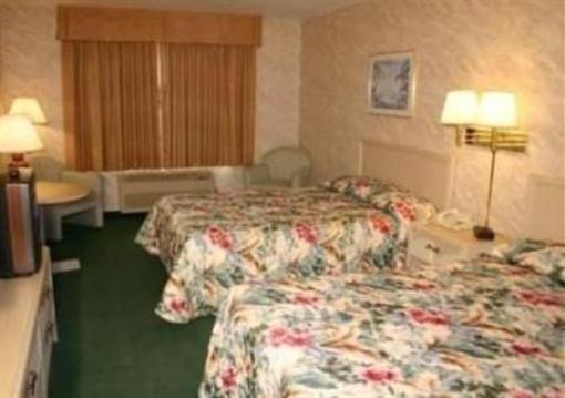 фото отеля River's Edge Inn