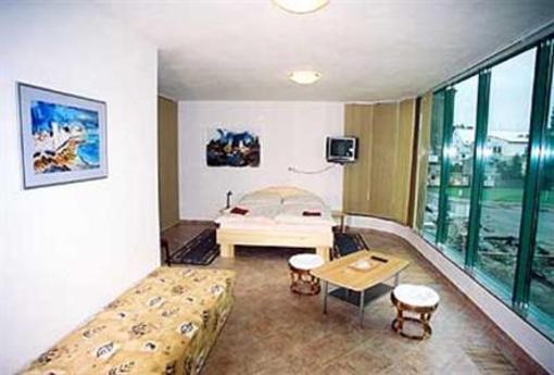 фото отеля Garni Hotel K.I.T.