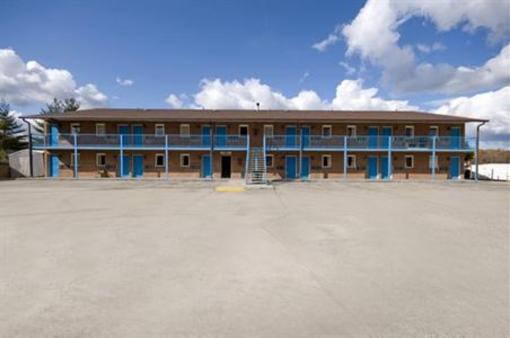фото отеля Americas Best Value Inn Roxboro
