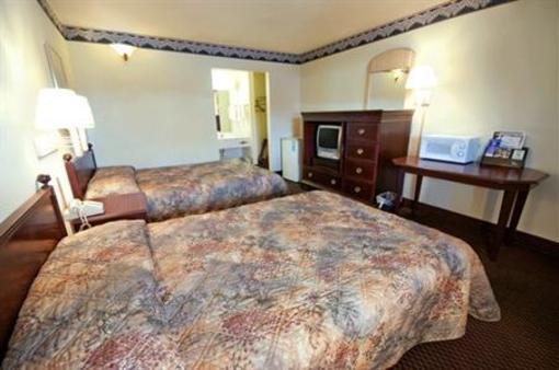 фото отеля Americas Best Value Inn Roxboro