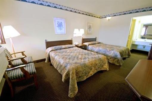 фото отеля Americas Best Value Inn Roxboro