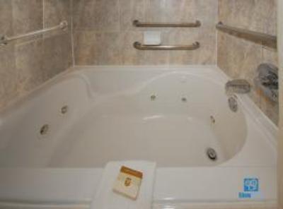 фото отеля BEST WESTERN Northwest Inn & Suites